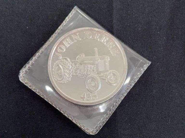John Deere 435 1 Troy Oz. .999 Fine Silver Coin image