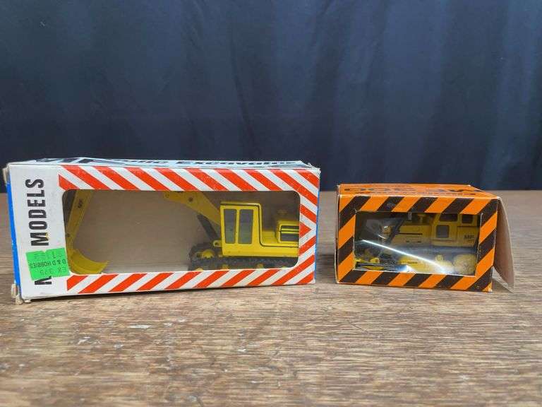 (2) 1/50 MF Excavator + Crawler NIB image