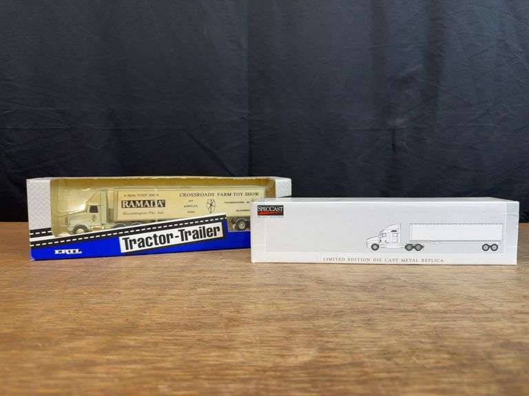 (2) 1/64 Louisville + Crossroads Semis NIB image