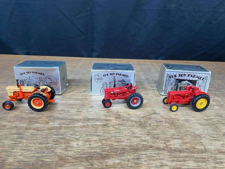 (3) 1/43 Case 800, Farmall Super M-TA, MH 55 NFTS NIB image