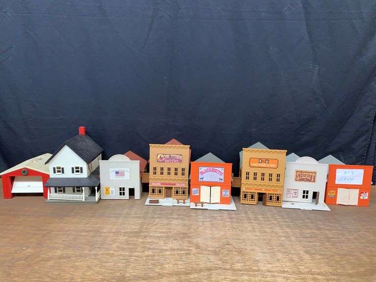 (11) Buildings image