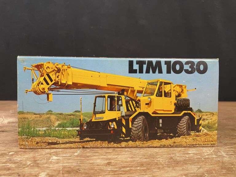 1/50 Liebherr LTM1030 Crane NIB Conrad image