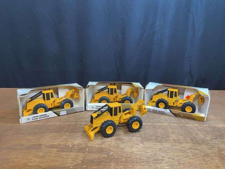 (4) 1/32 John Deere 648E Skidders Ertl image