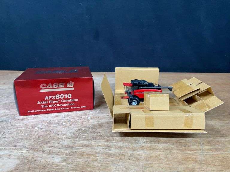 1/64 Case-IH AFX8010 Combine 2003 Dealer Intro NIB Ertl image