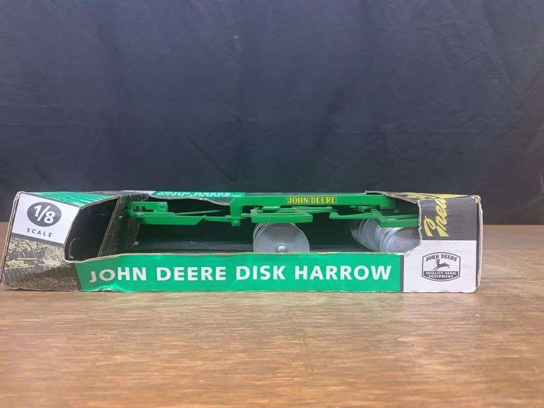 1/8 John Deere Disk NIB SM image