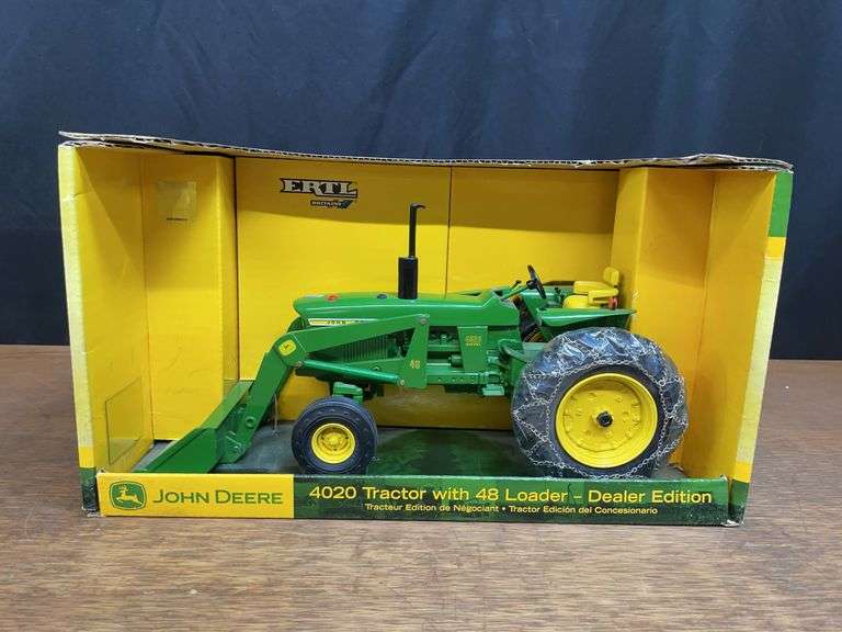 1/16 John Deere 4020 w/Loader Dealer NIB Ertl image