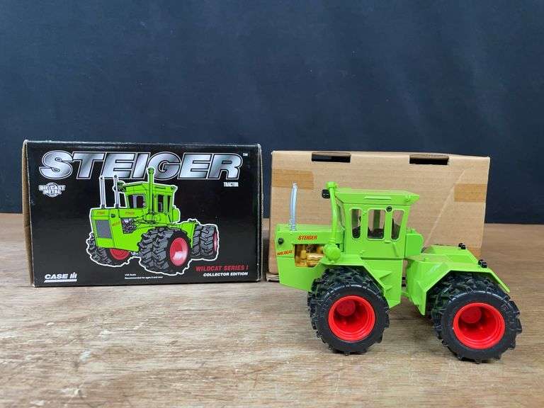1/32 Steiger Wildcat Collector NIB Ertl image