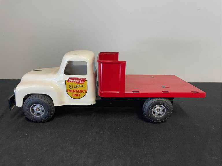 Electric Emergency Unit Truck Buddy L image
