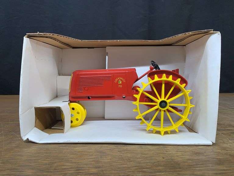 1/16 Cockshutt 70 NIB SC image