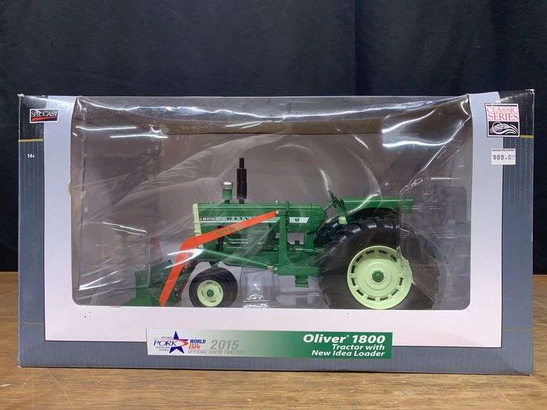 1/16 Oliver 1800 w/Loader 2015 Pork Expo NIB SC image