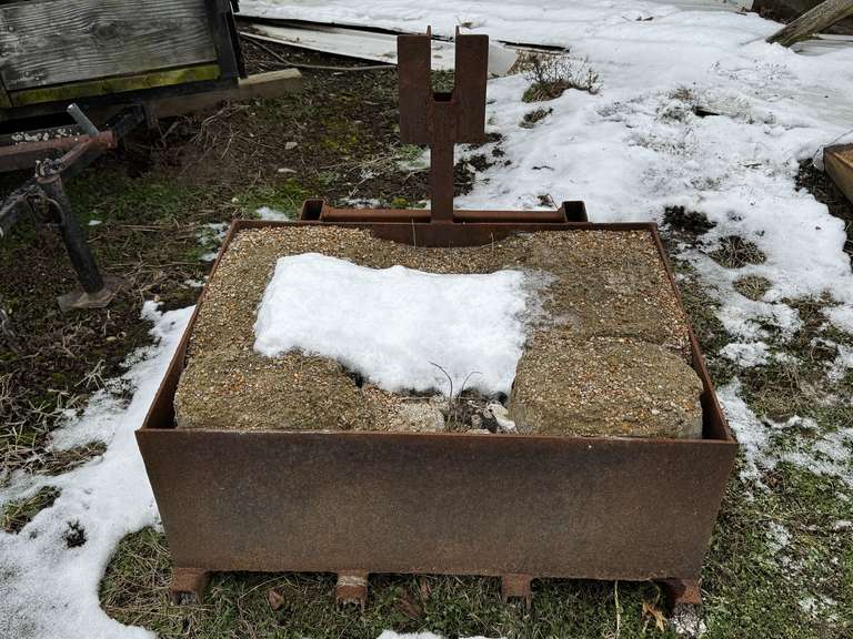 3-pt. Ballast/Wt. Box image