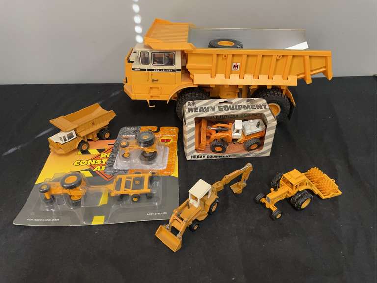 (7) IH Industrial Toys image