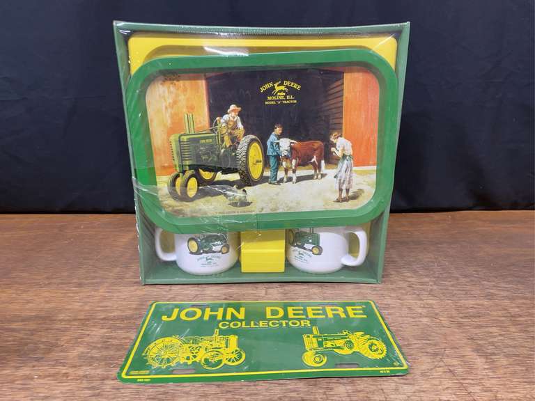 (2) John Deere Gift Set + License Plate image