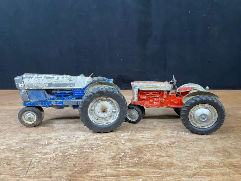 (2) 1/12 Ford Commander 6000 + 961 Hubley image