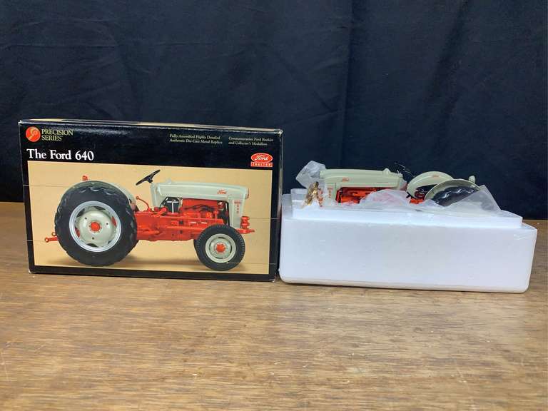 1/16 Ford 640 Precision NIB Ertl image