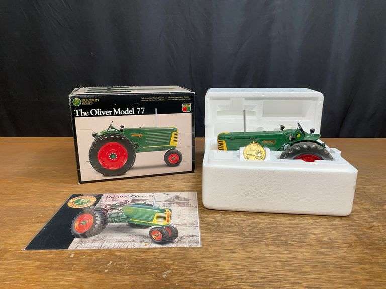 1/16 Oliver 77 Precision NIB Ertl image