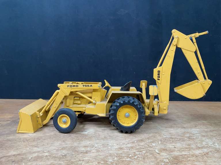 1/12 Ford 755A Backhoe Ertl image