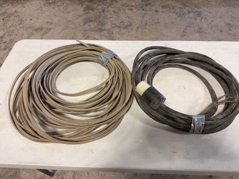 12-2 w/ Ground UF Wire & 12-3 SO Cords with 220 Plug image