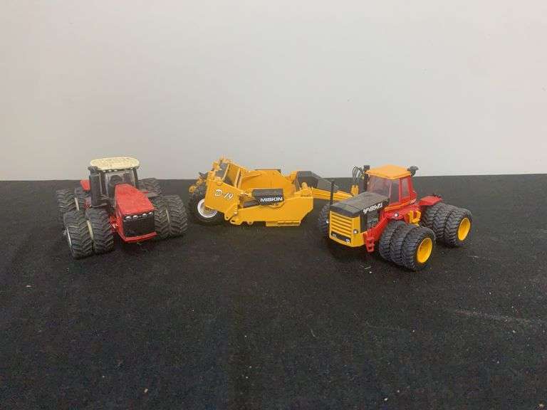 (3) 1/64 Versatile + Scraper image