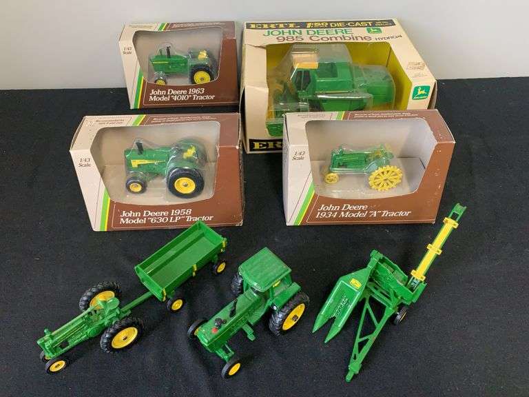 (8) 1/43 + 1/50 John Deere Ertl image