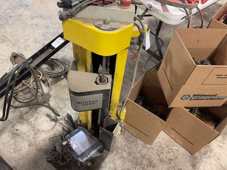 Wintex 1000 Gas powered Hydraulic Soil Probe image