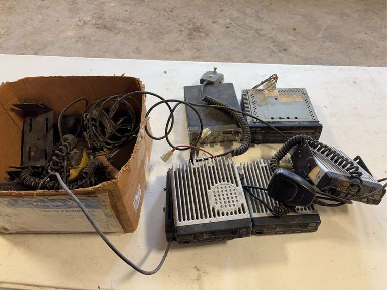 4x icon FM radios cobra CB fm/am radio. image