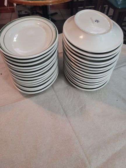 (28) 13" x 9"..  Tuxton Plates image