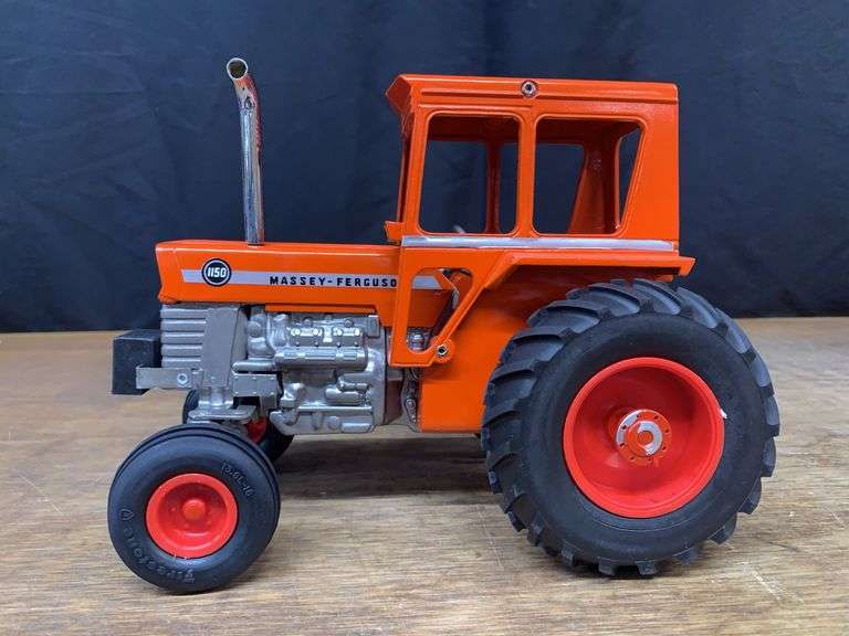 1/16 MF 1150 Customized image