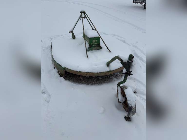 John Deere 3-Point Mower image