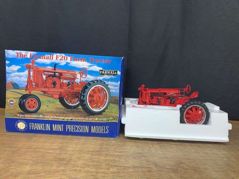 1/12 Farmall F20 Franklin Mint image