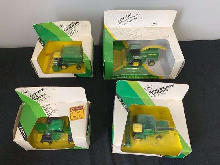 (4) 1/64 + 1/80 John Deere NIB Ertl image