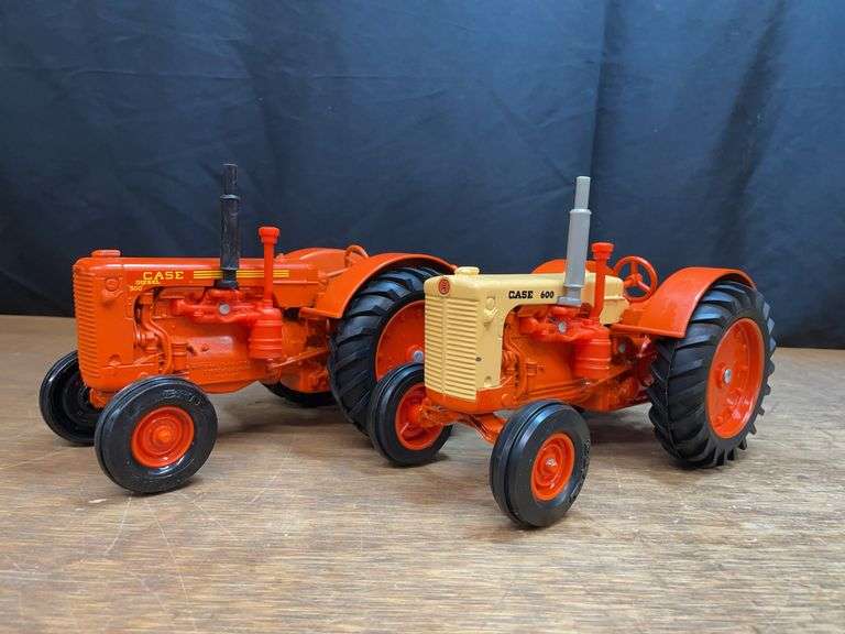 (2) 1/16 Case 500 + 600 Ertl image