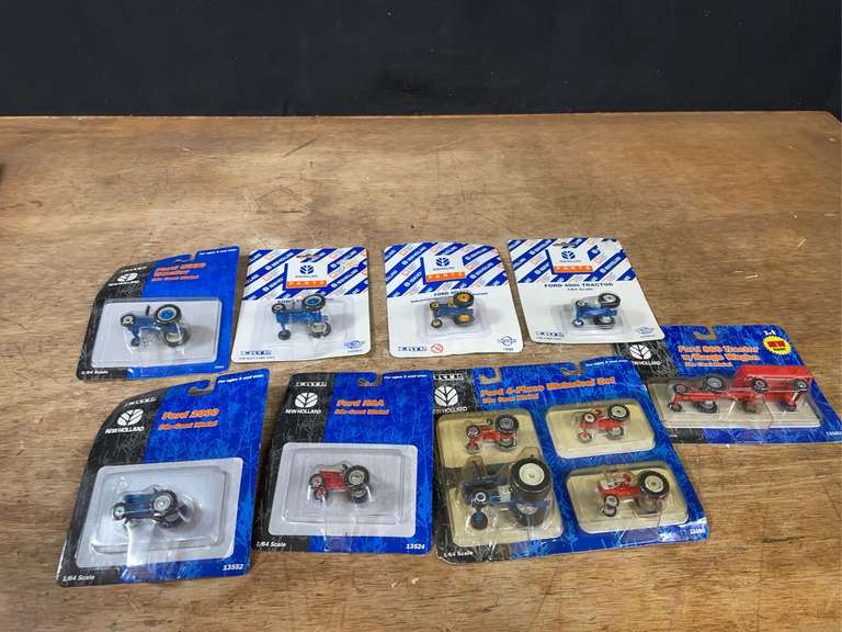 (8) 1/64 Ford NIB Ertl image