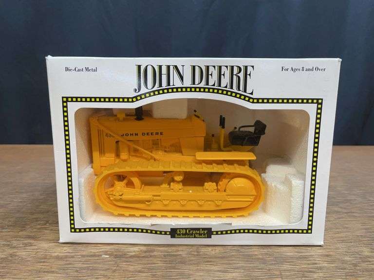 1/16 John Deere 430 Industrial Crawler NIB Ertl image