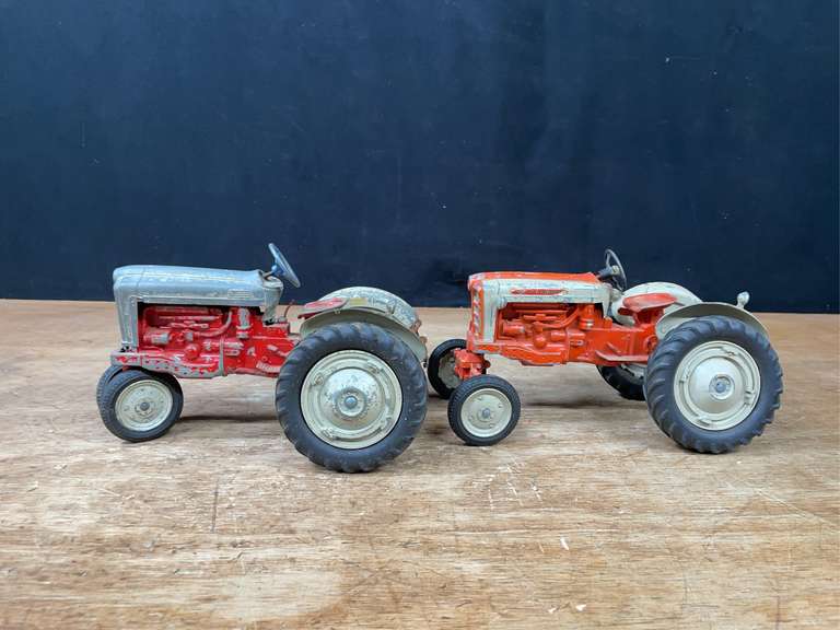 (2) 1/12 Ford 900 + 961 Hubley image