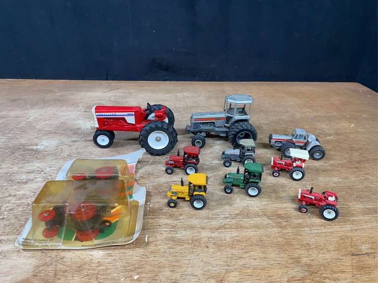 (10) Tractors image