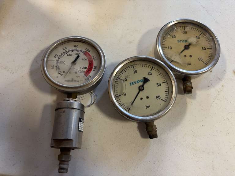 Hydraulic pressure Guages (3) image