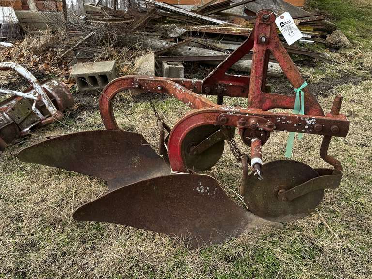 Dearborn 2-Bottom 3 Pt. Plow image