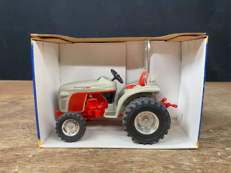 1/16 New Holland 8N Boomer NIB SM image