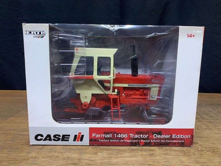 1/16 Farmall 1466 Dealer NIB Ertl image