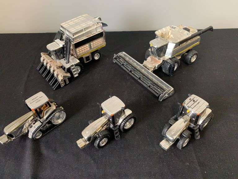 (5) 1/64 John Deere Chrome Ertl image