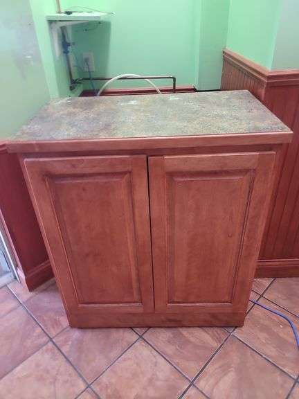 36" W x 40" T x 21" D... Host Stand image