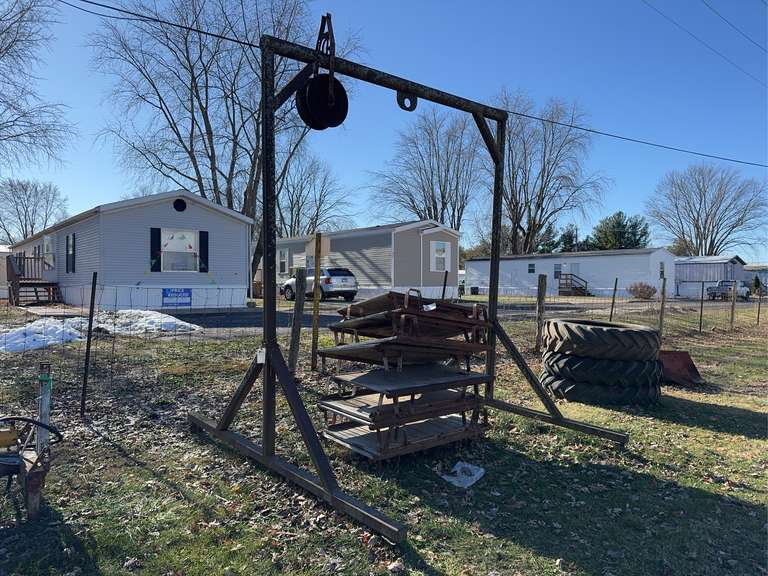 Overhead Hoist image