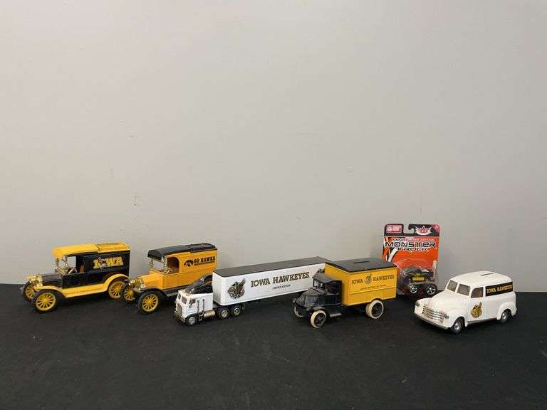 (5) Iowa Hawkeyes Trucks image