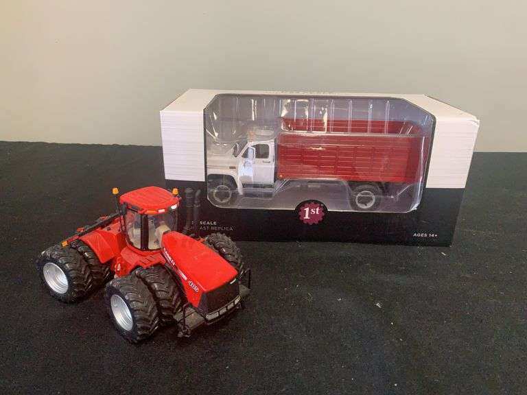 (2) 1/50 Case-IH 485 + 1/34 GMC Truck 1st Gear image