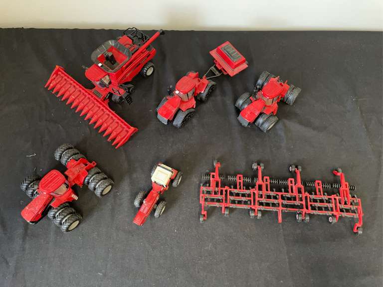 (6) 1/64 Case-IH + IH image