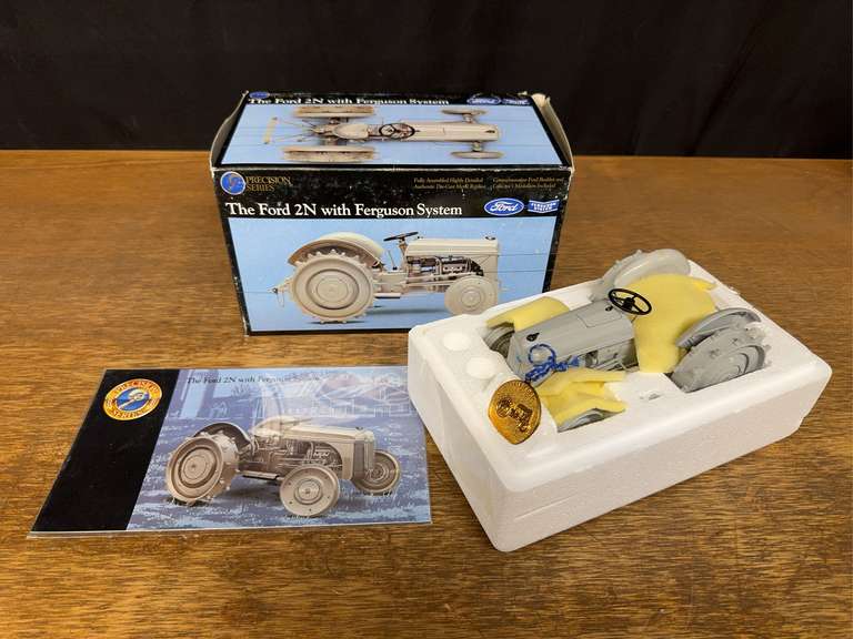 1/16 Ford 2N Precision Ertl image