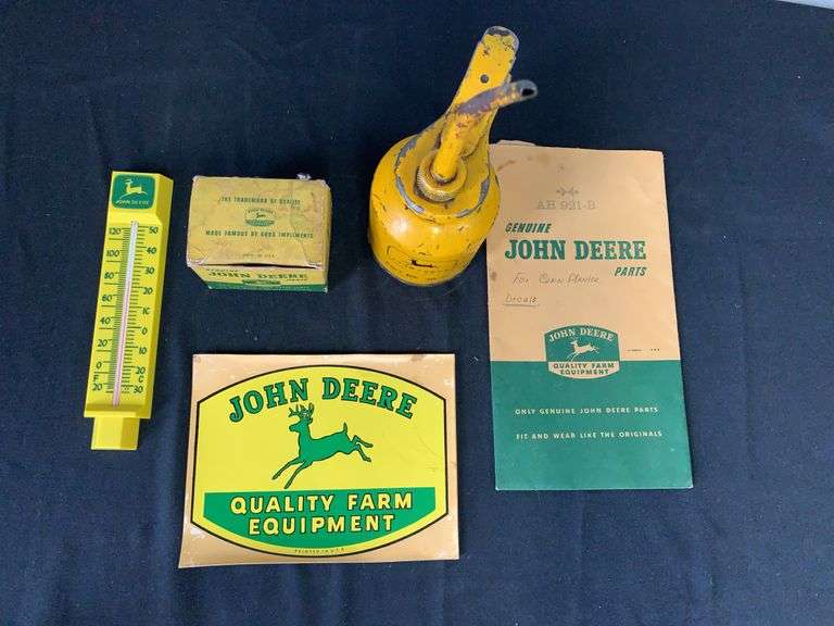 (5) John Deere Lot image