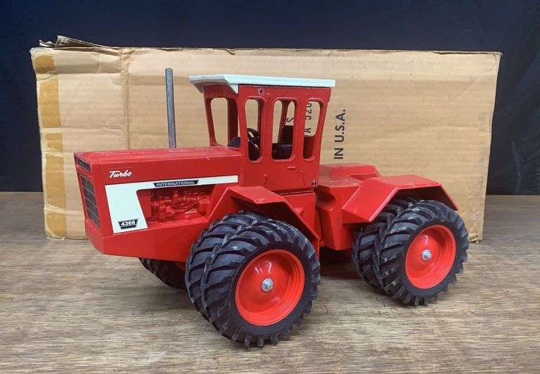 1/16 IH 4366 SM image