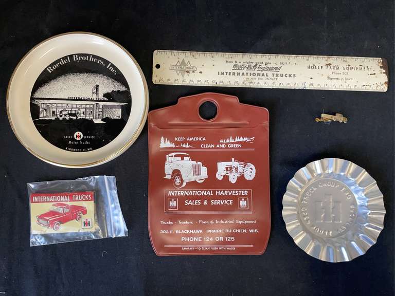 (6) IH Trucks Lot image